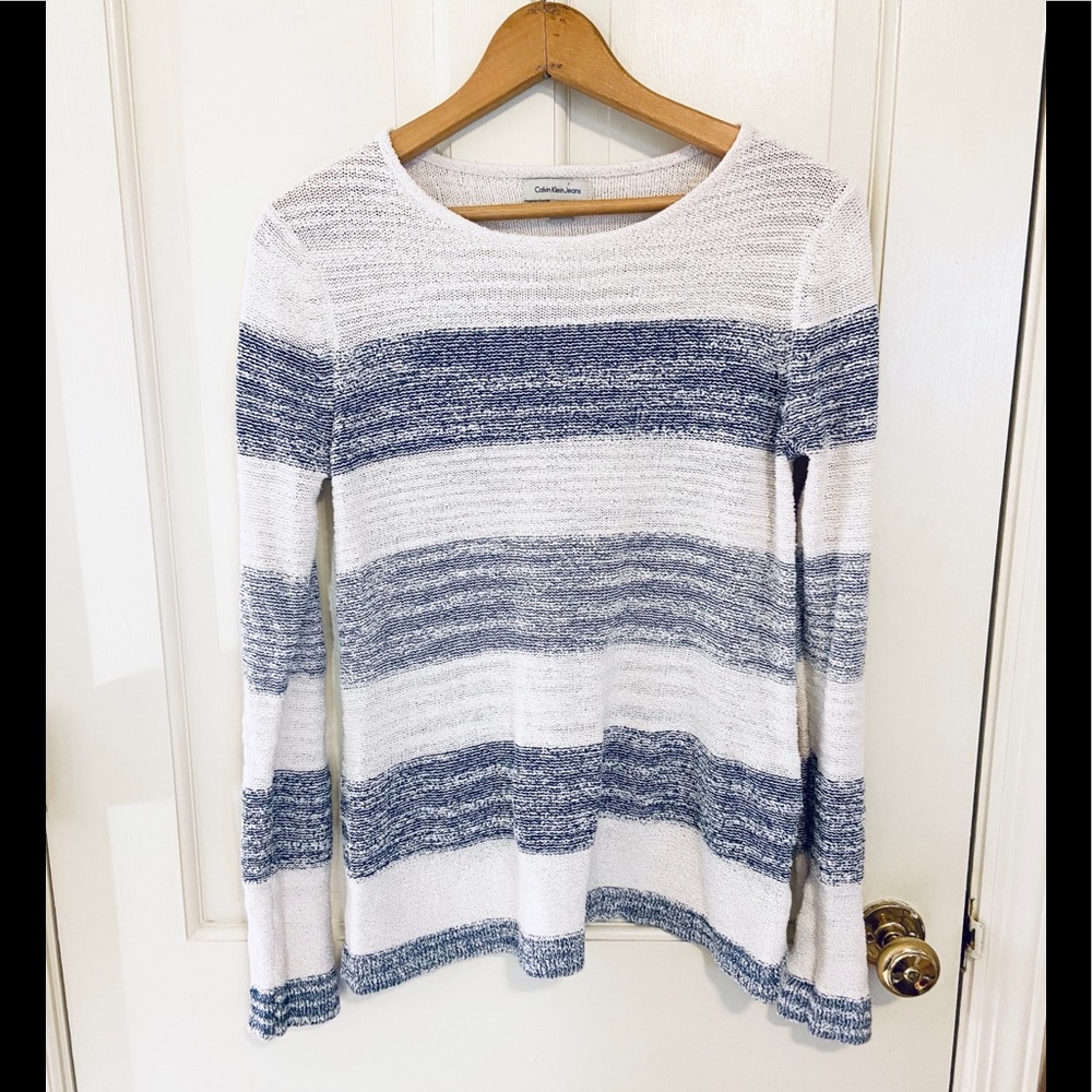 Calvin Klein knit marled white blue boho blouse